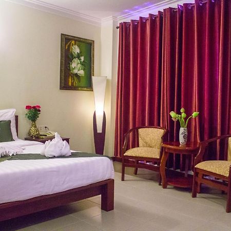 V N E Hotel Phnom Penh Dış mekan fotoğraf