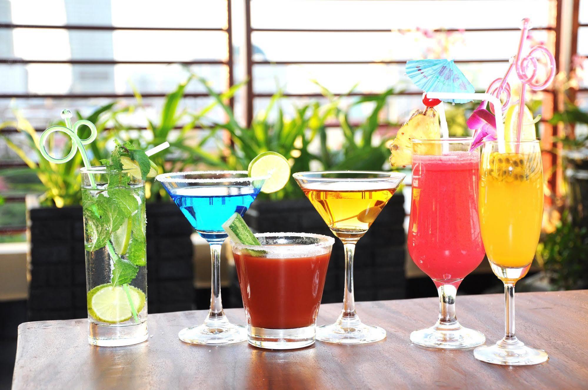 V N E Hotel Phnom Penh Dış mekan fotoğraf