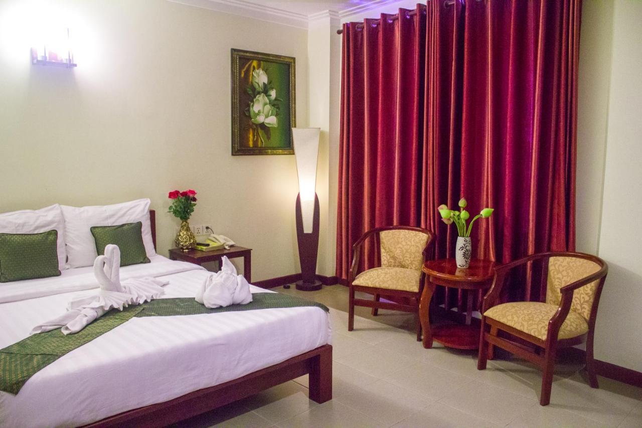 V N E Hotel Phnom Penh Dış mekan fotoğraf