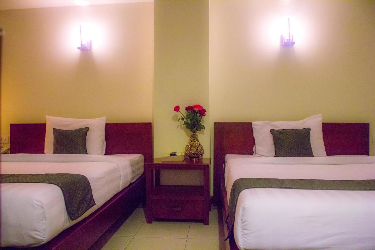 V N E Hotel Phnom Penh Dış mekan fotoğraf