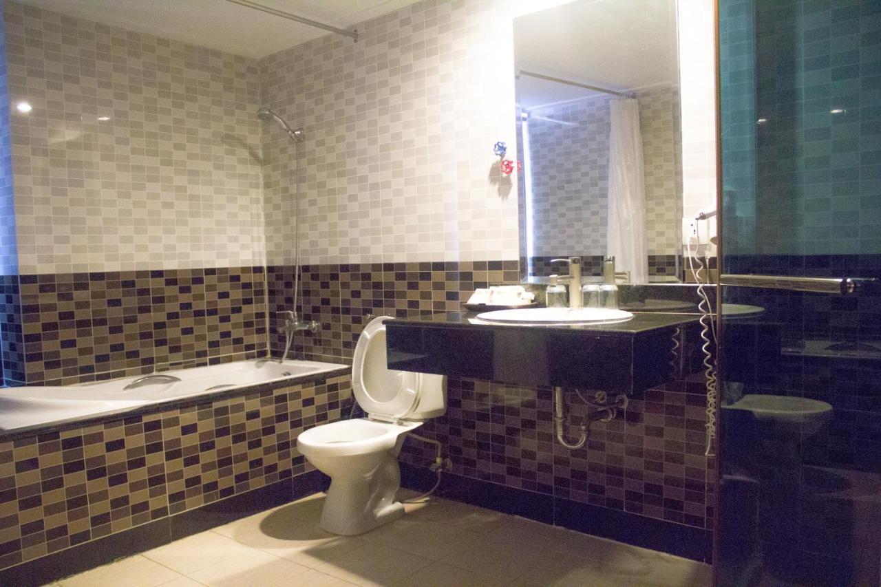 V N E Hotel Phnom Penh Dış mekan fotoğraf