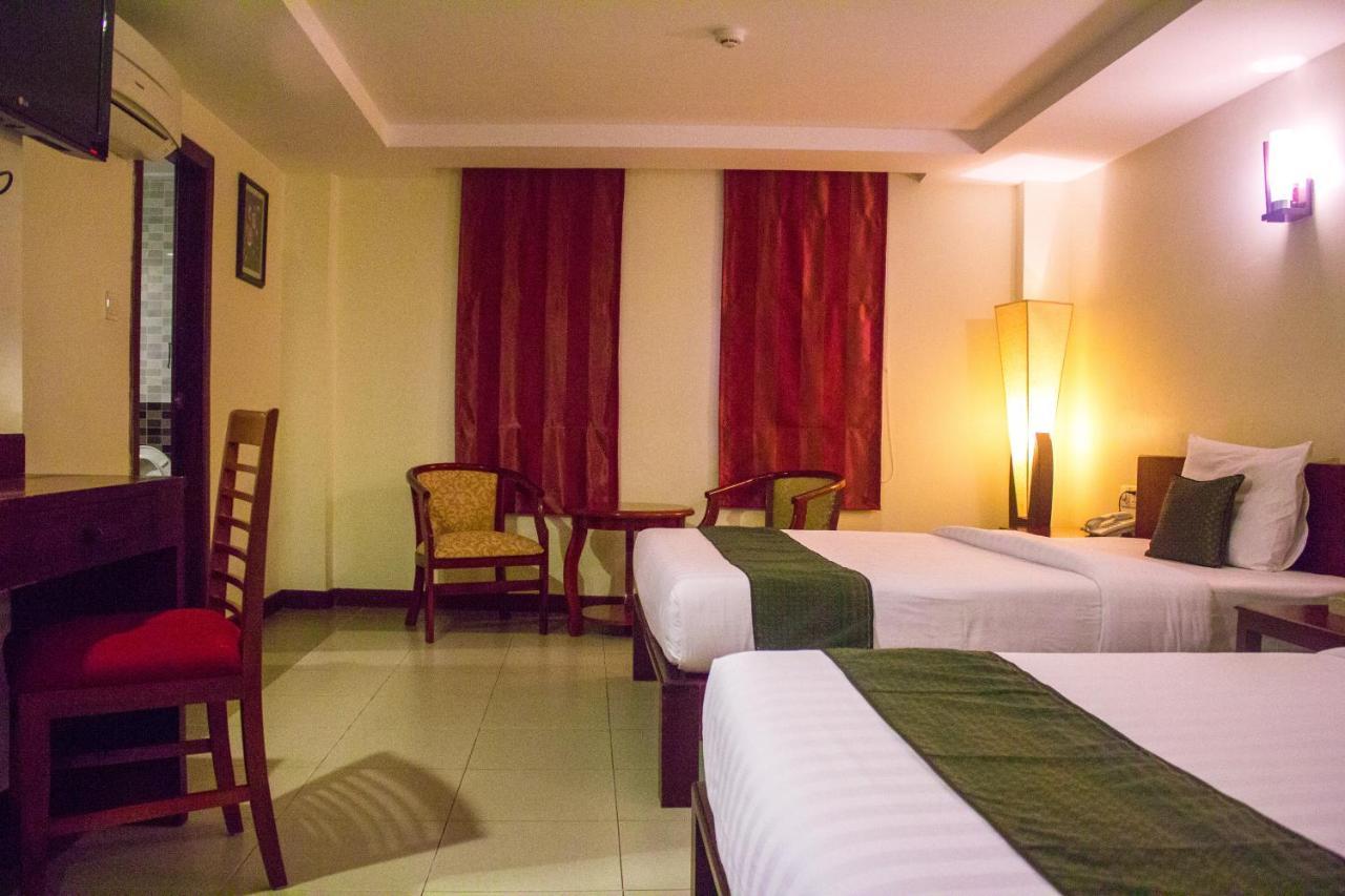V N E Hotel Phnom Penh Dış mekan fotoğraf