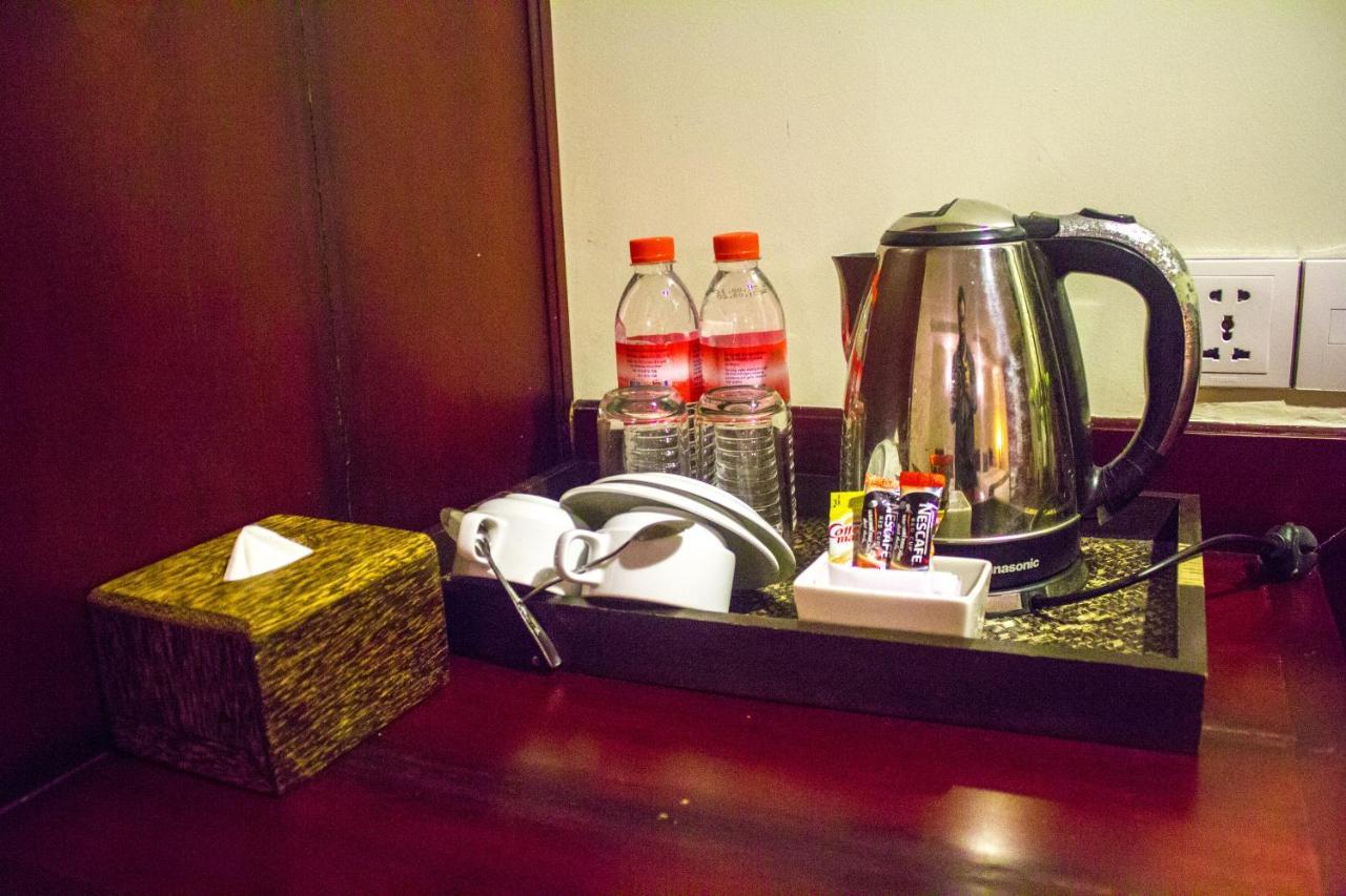 V N E Hotel Phnom Penh Dış mekan fotoğraf