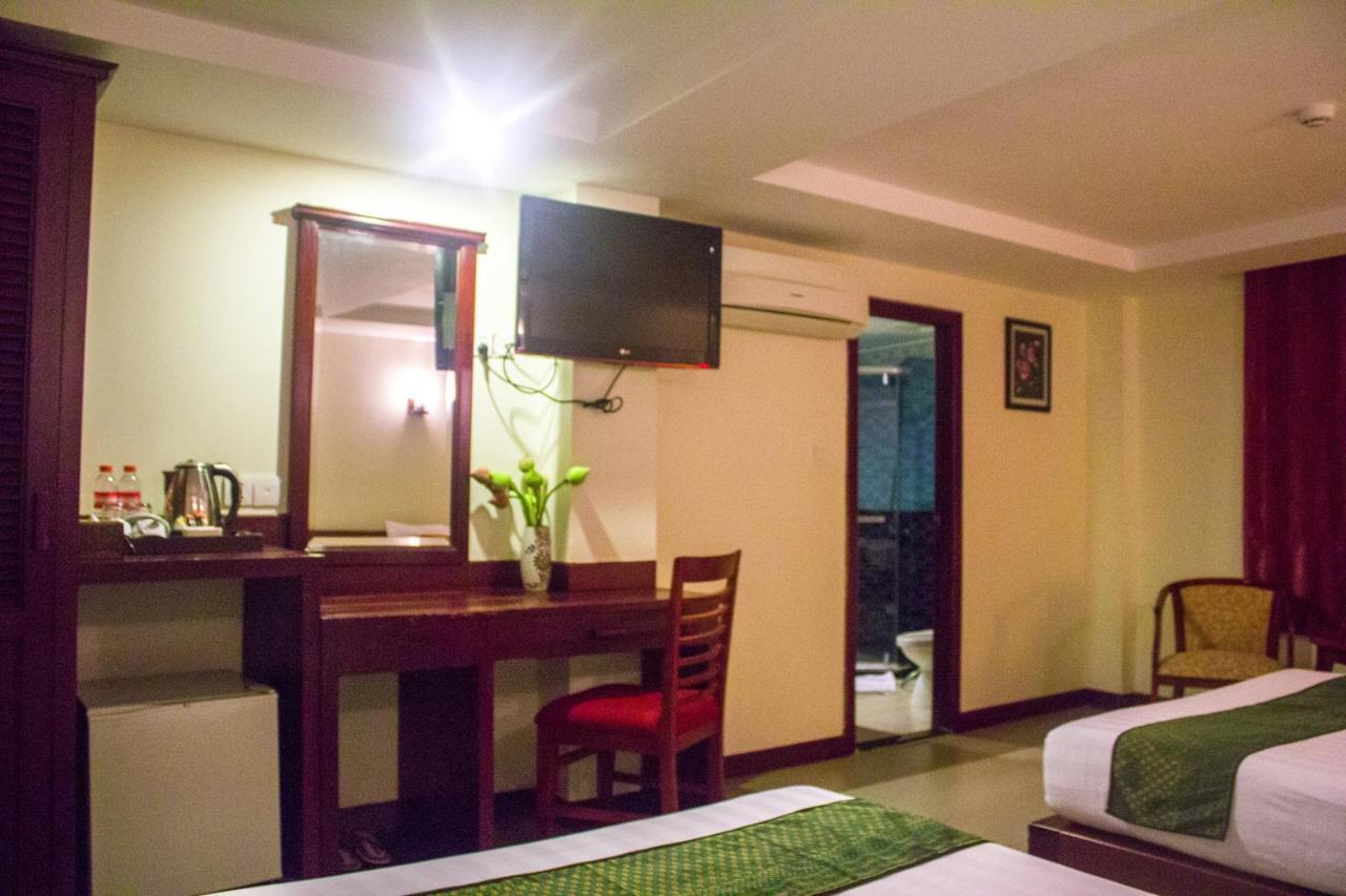 V N E Hotel Phnom Penh Dış mekan fotoğraf