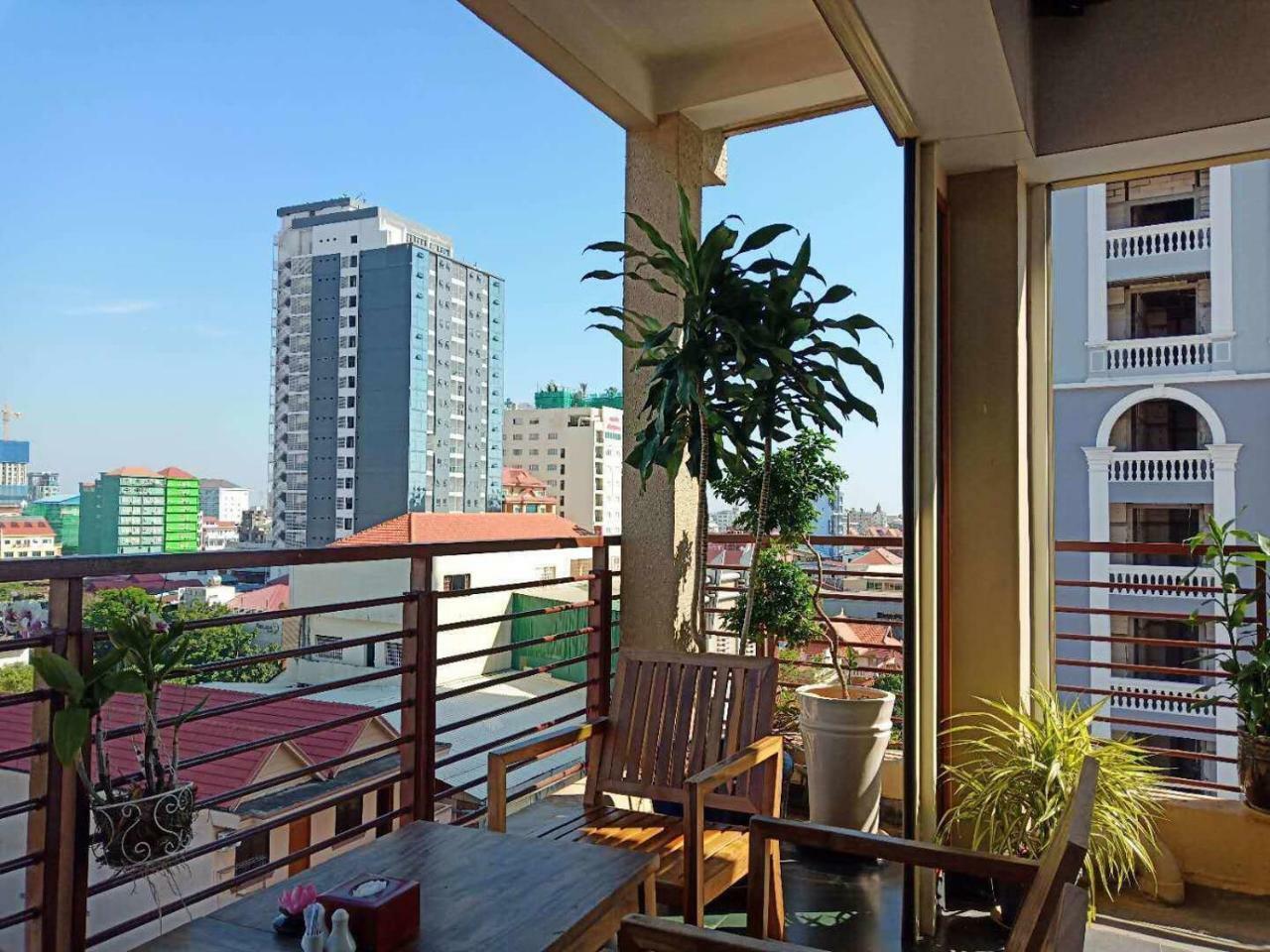V N E Hotel Phnom Penh Dış mekan fotoğraf